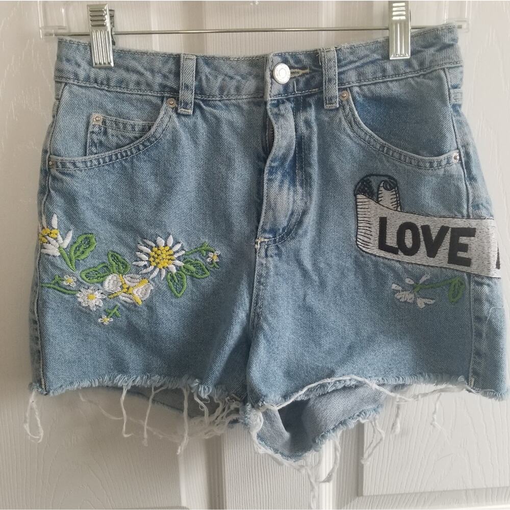 TopShop Love‎ Me Not Embroidered Moto Mom Shorts 4